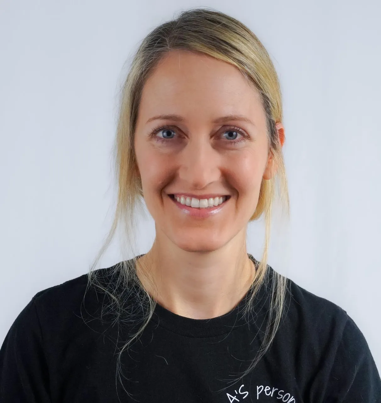 marissa retouched headshot apfia 1920w